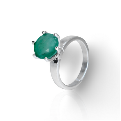 Anillo Grand Corona con esmeralda